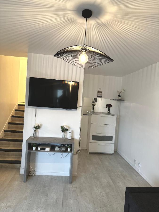 Jolie Appartement Duplex 2 Min Gare-Disney Et Paris 15 Min Noisy-le-Grand Ngoại thất bức ảnh
